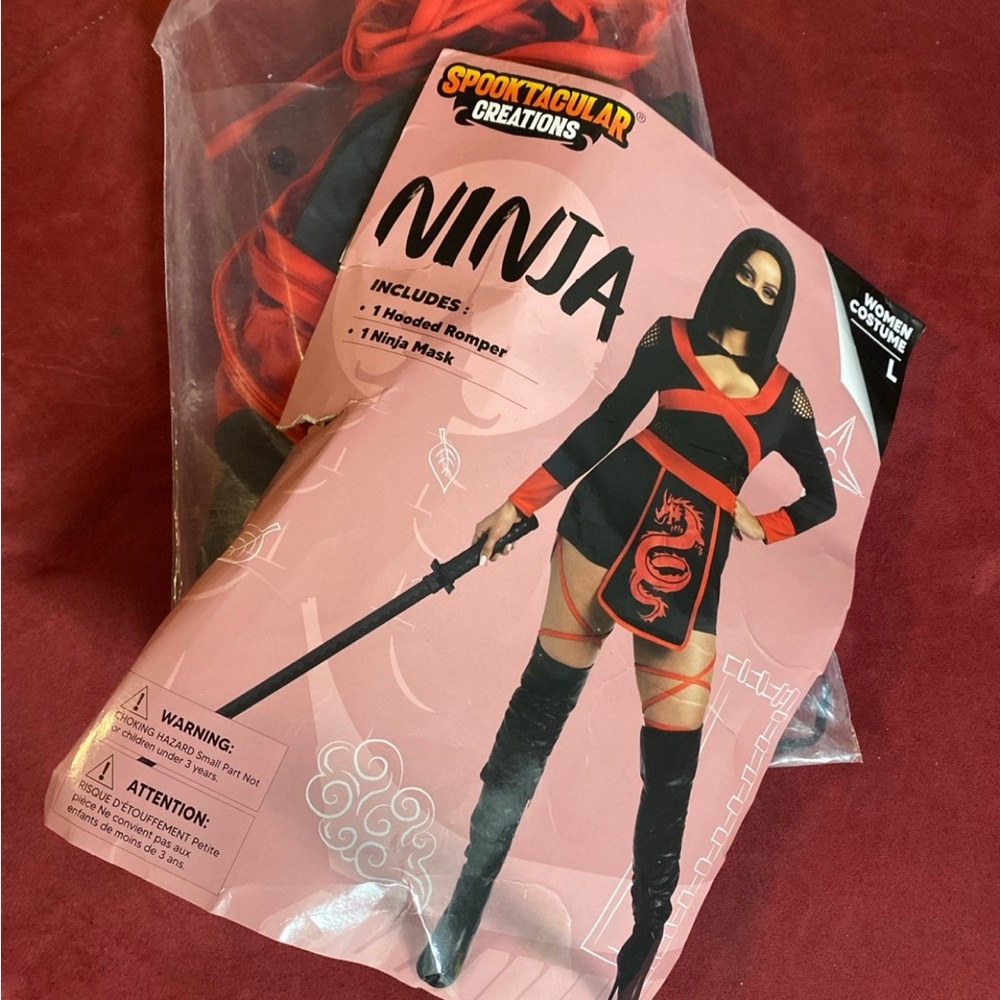 Black and Red Halloween Ninja Costume with Face Covering